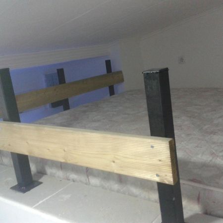 Small Apartment Private Bathroom Strong Wi-Fi 베오그라드 외부 사진