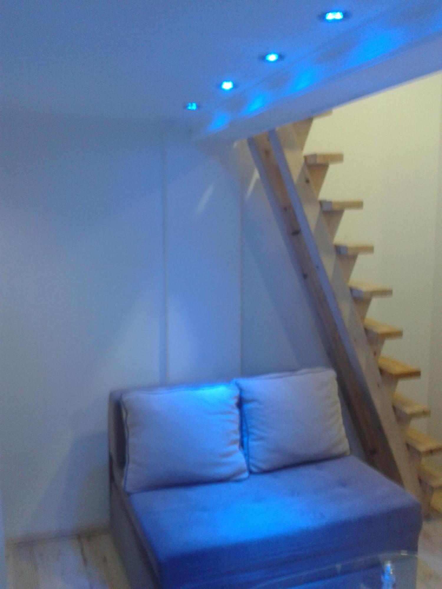 Small Apartment Private Bathroom Strong Wi-Fi 베오그라드 외부 사진