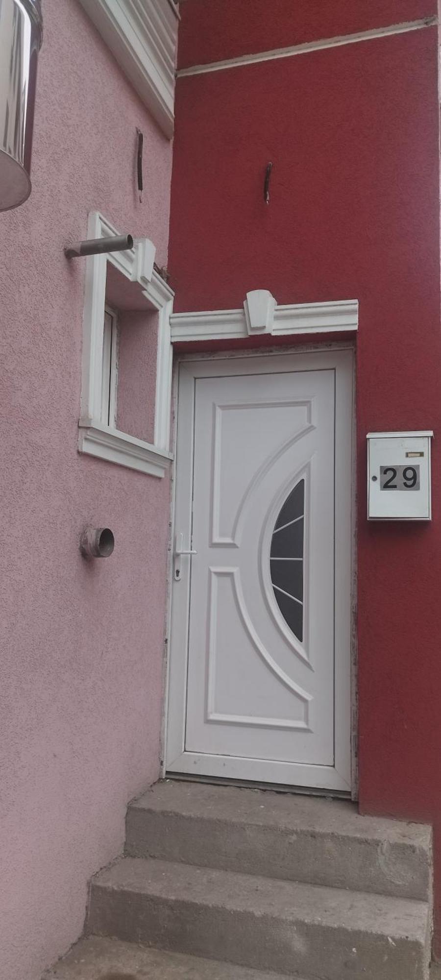 Small Apartment Private Bathroom Strong Wi-Fi 베오그라드 외부 사진
