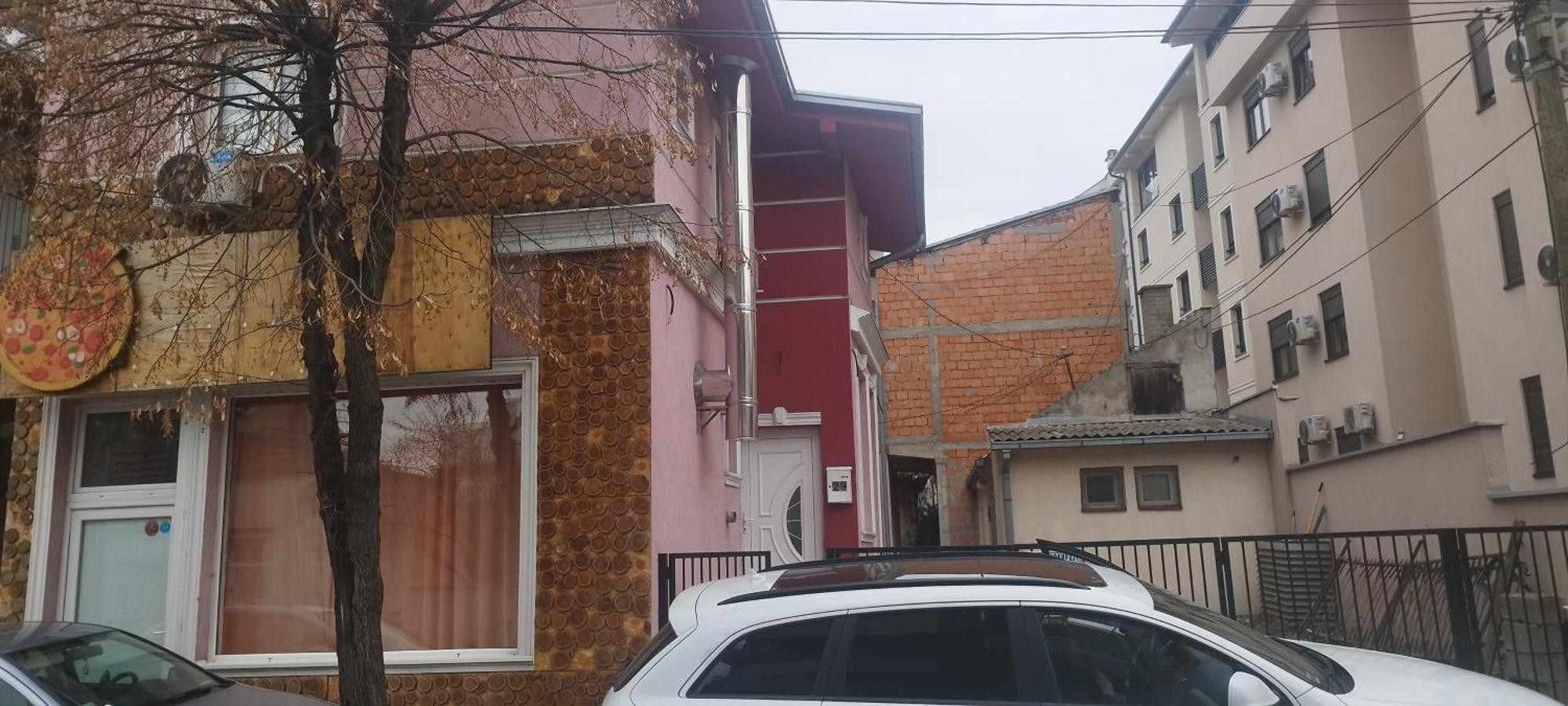 Small Apartment Private Bathroom Strong Wi-Fi 베오그라드 객실 사진